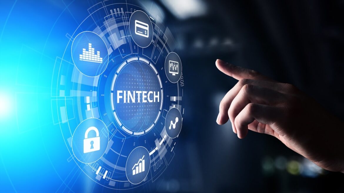 The Rise of Fintech Tools For Accountants: How to Stay Ahead with Technology