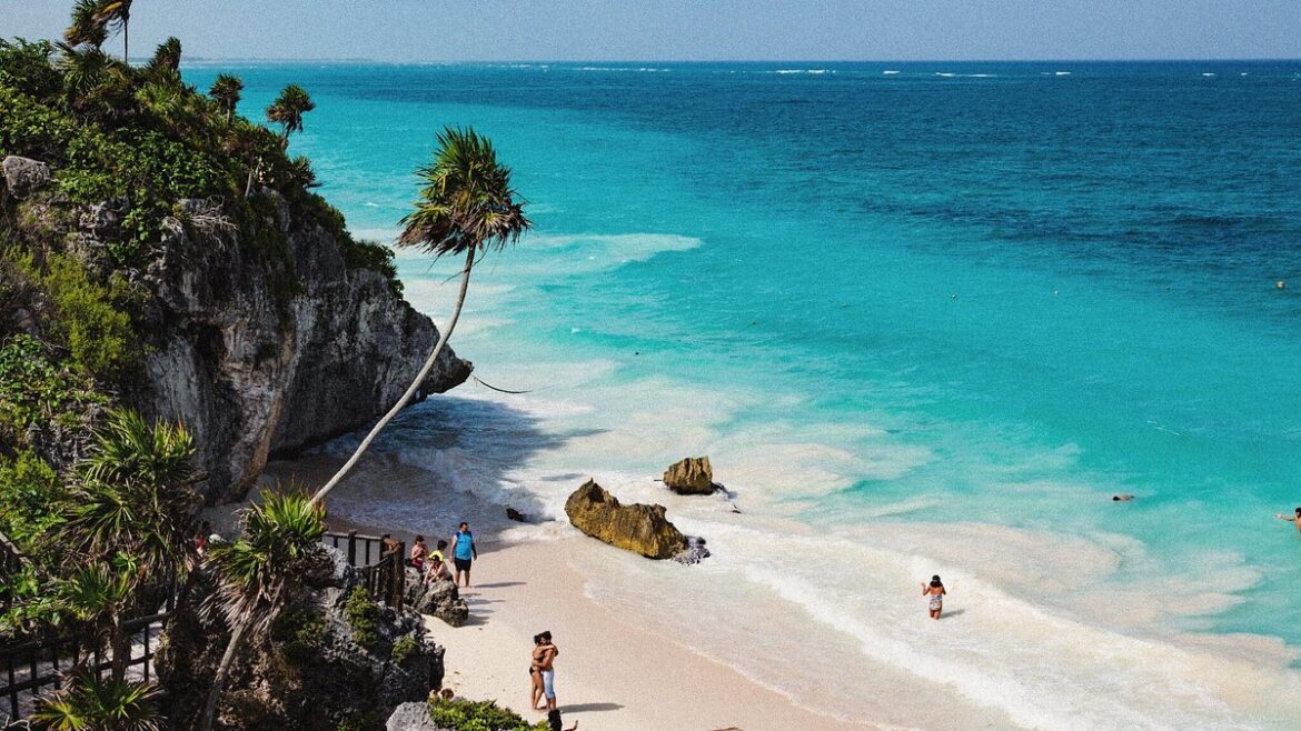 Tulum: Jungle Trails & Coastal Views