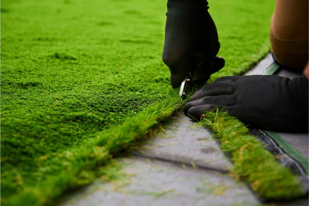 From Dirt to Green: A Complete Guide to Artificial Turf Installation for Modern Landscapes