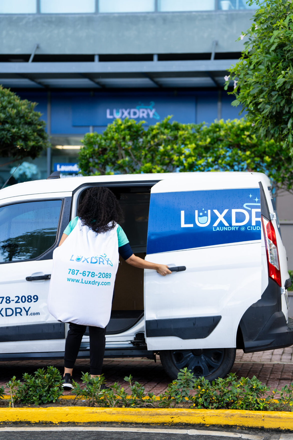 Why Restaurant Laundry Services Are Essential for a Top-Tier Dining Experience