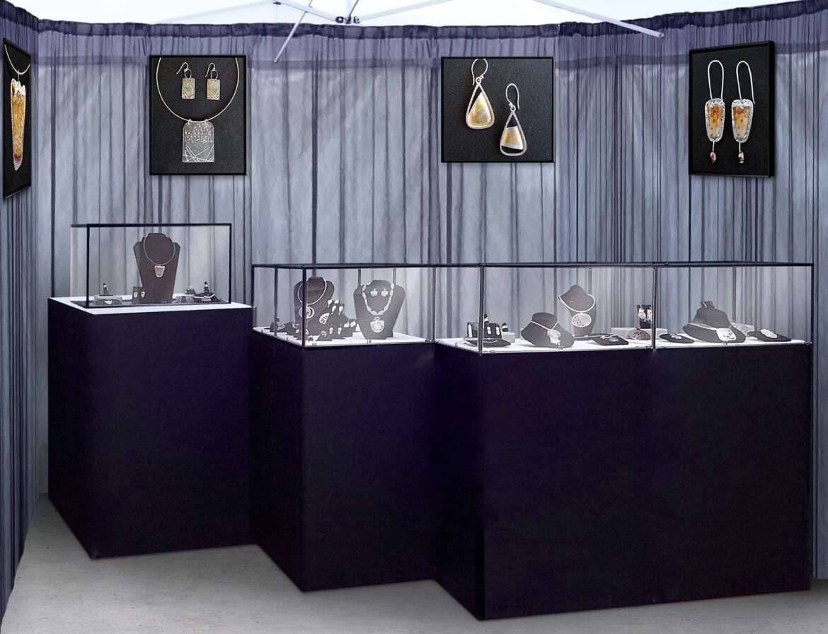 Material Selection for Custom Jewelry Display Cases